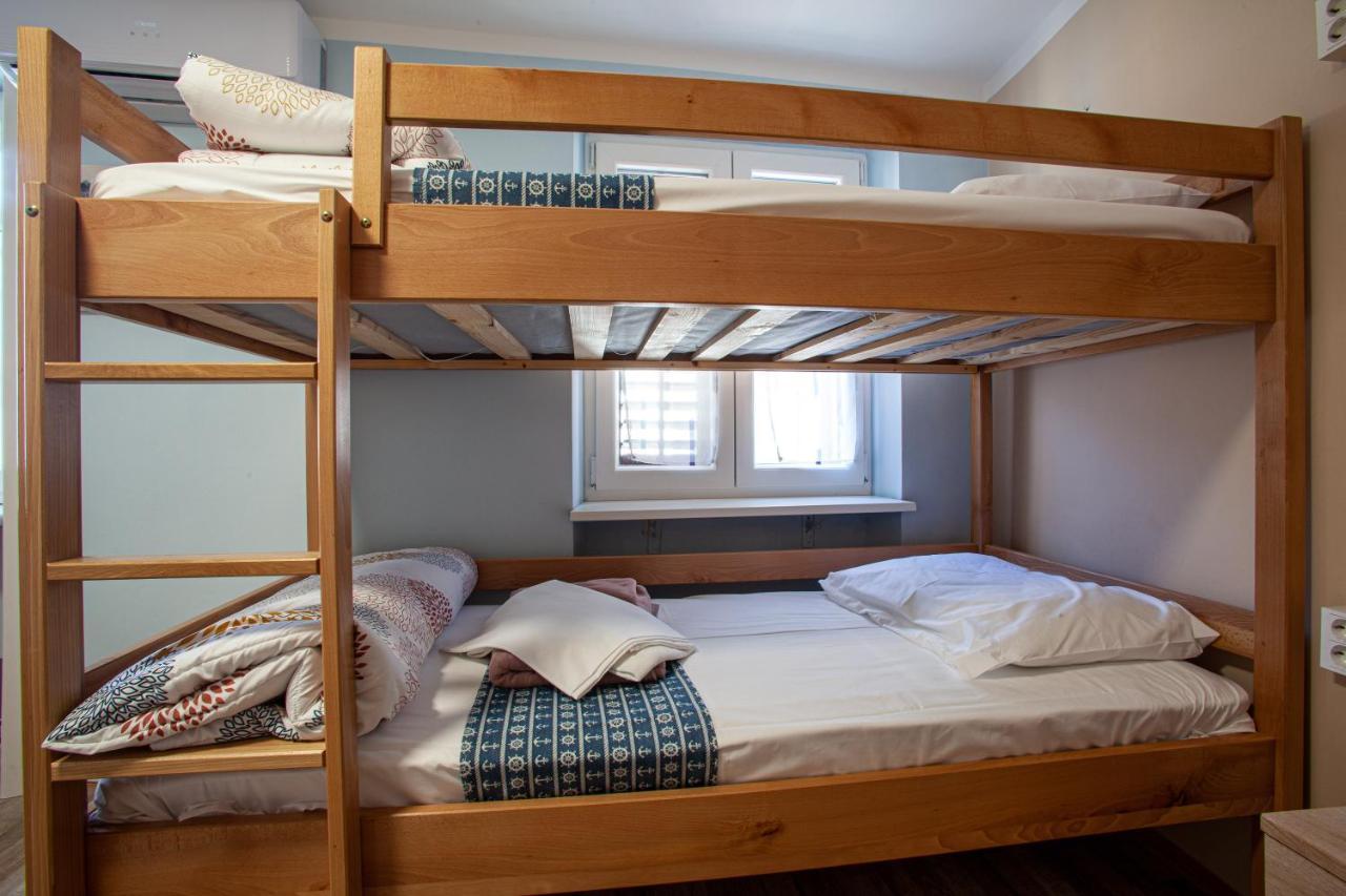 Hostel Adriatic Piran (Adults Only) Dış mekan fotoğraf