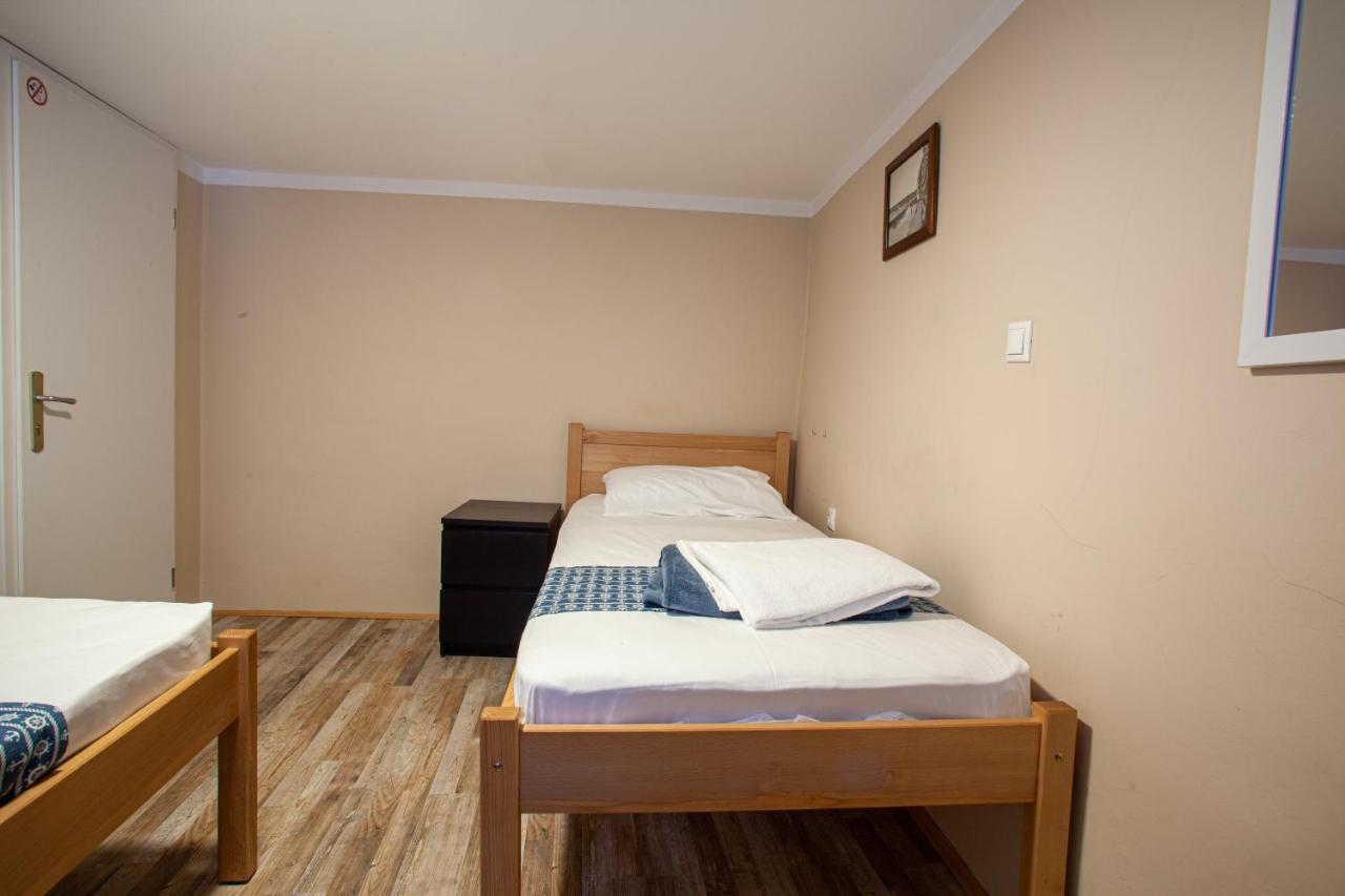 Hostel Adriatic Piran (Adults Only) Dış mekan fotoğraf