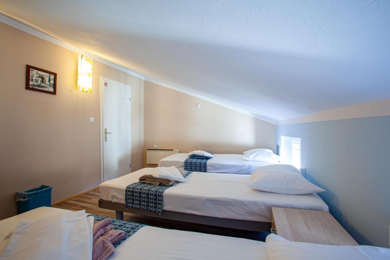 Hostel Adriatic Piran (Adults Only) Dış mekan fotoğraf